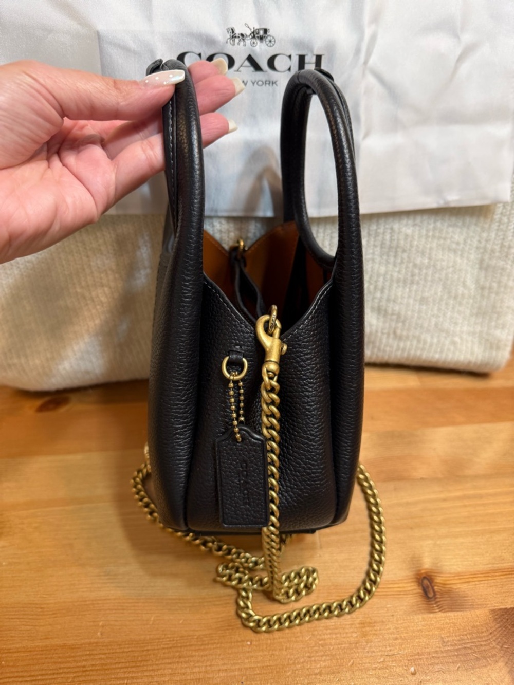 Coach Black Lana Shoulder Bag 19 with Gold Chain - Picture 5 of 6